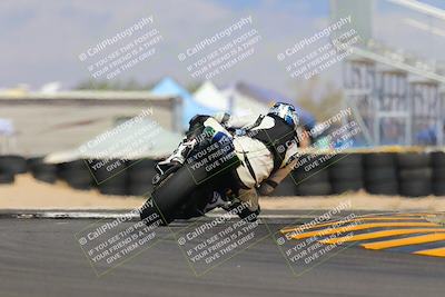 media/Oct-08-2022-SoCal Trackdays (Sat) [[1fc3beec89]]/Turn 16 (125pm)/